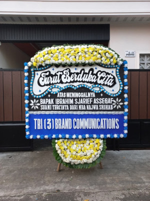 Papan Bunga Duka di Sidoluhur